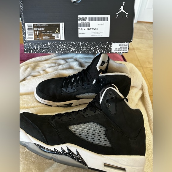 Nike Air Jordan 5 Retro main image 2